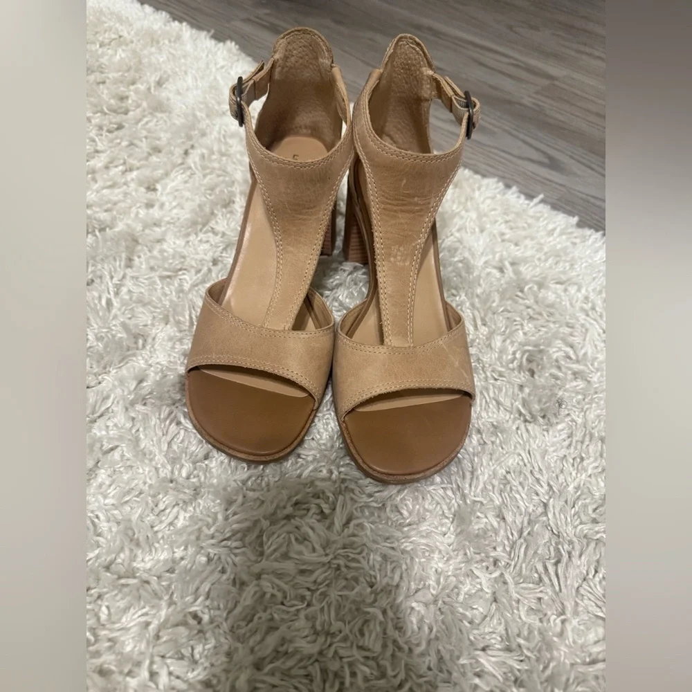 Lucky Brand Tan Women's Heels - Picture 12 of 13